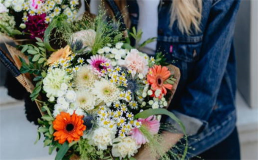 2004年的猴是什么命_2004年的猴是什么命 五行属什么