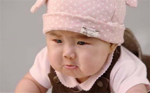 2026年06月21日生辰八字起名：何姓男孩子取什么名字最合适